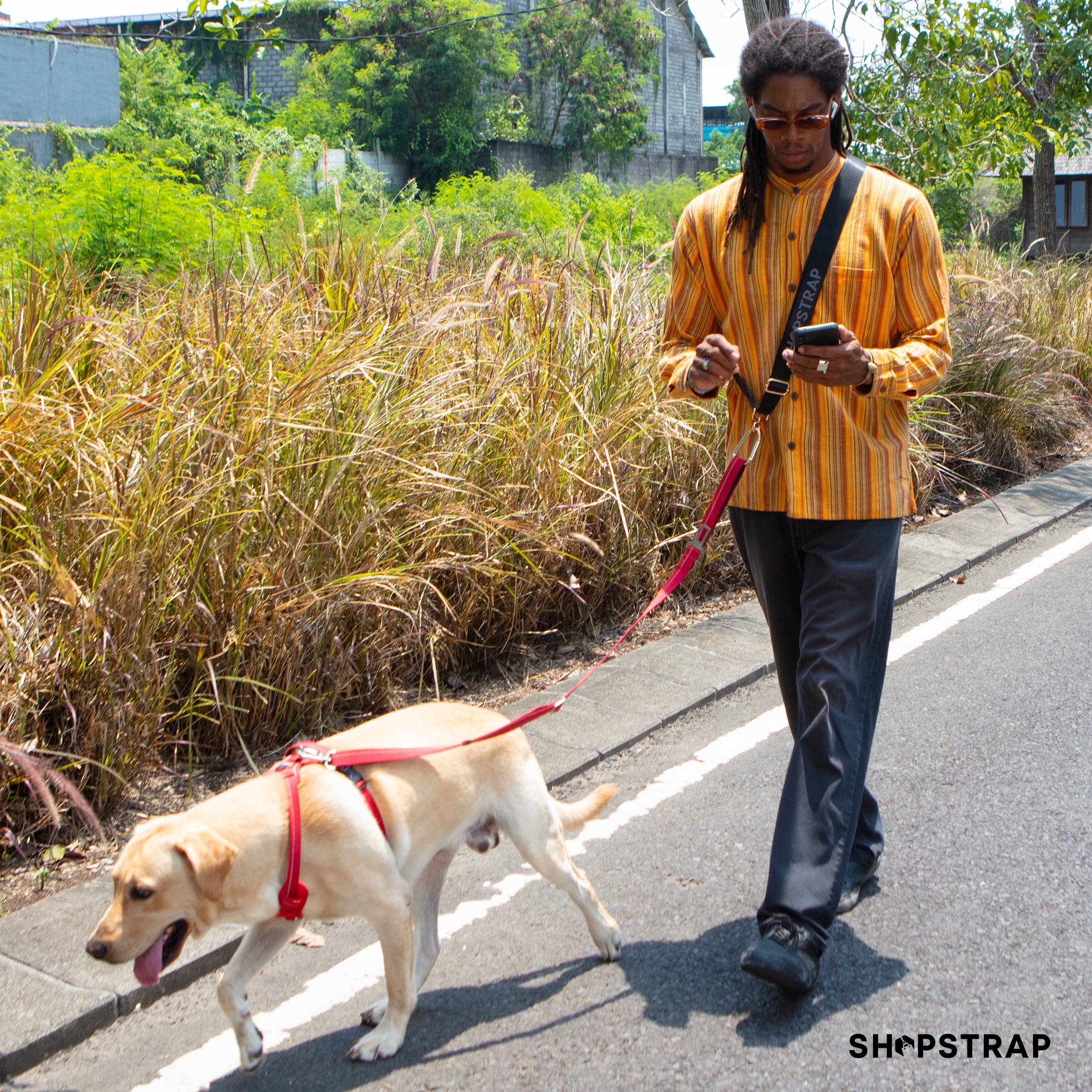 Shopstrap versatile hands-free shopping strap, bag carrier, click and carry, Midnight Black, hands free leash, dog leash.